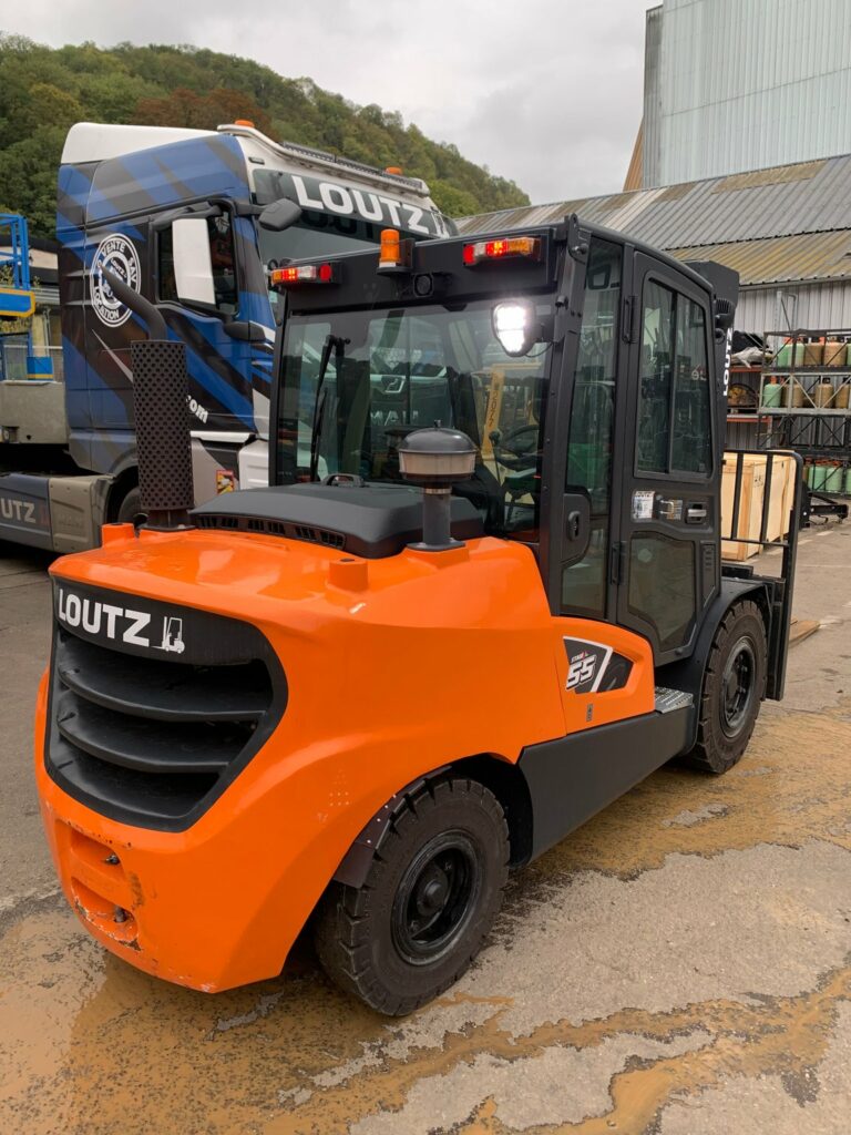 Doosan - D55C-9 - chariot élévateur diesel