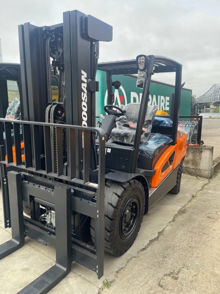 Doosan - D50C-9 - chariot élévateur diesel