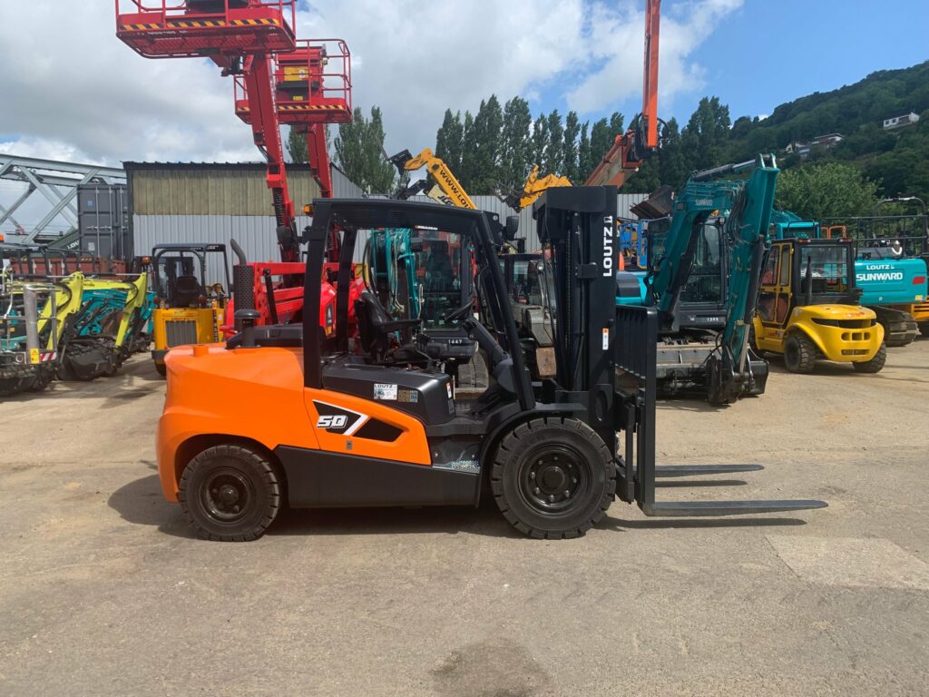 Doosan - D50C-9 - chariot élévateur diesel