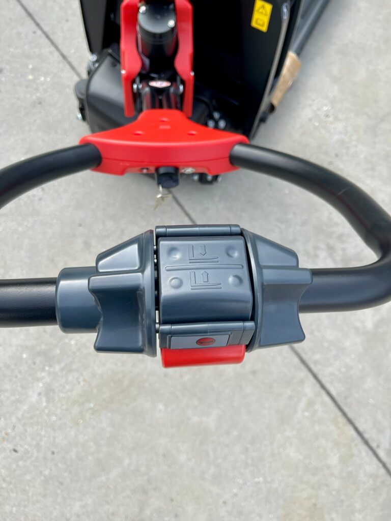 EP Equipment - F4 - transpalette électrique